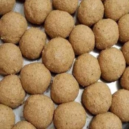 Urad Dal Laddu